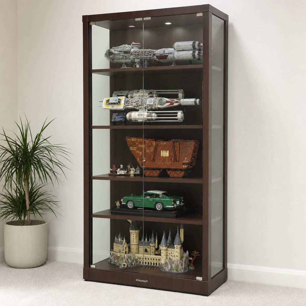 Open shelving offers the clearest view of a collection, but it works best when models are positioned away from everyday knocks and maintained with a calm, careful cleaning routine.
